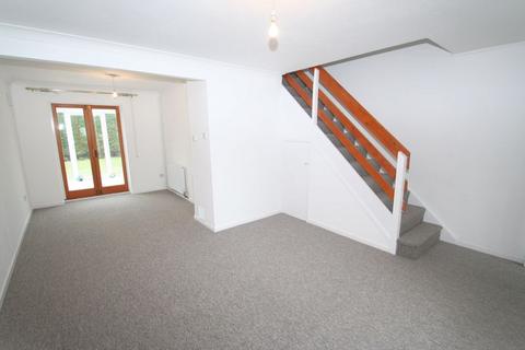 2 bedroom semi-detached house to rent, Canberra Road, Worthing
