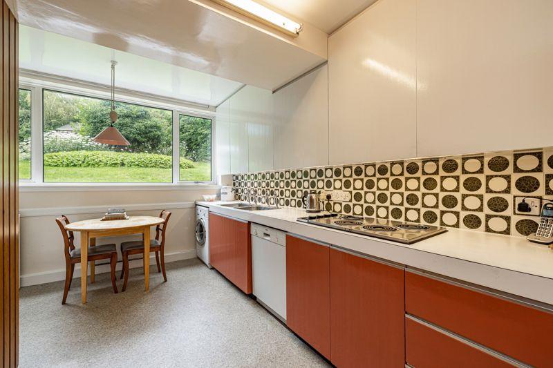 Breakfasting Kitchen