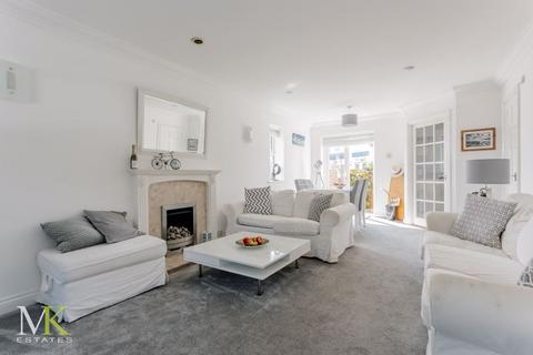 4 bedroom end of terrace house for sale, Old Bridge Road, Bournemouth BH6