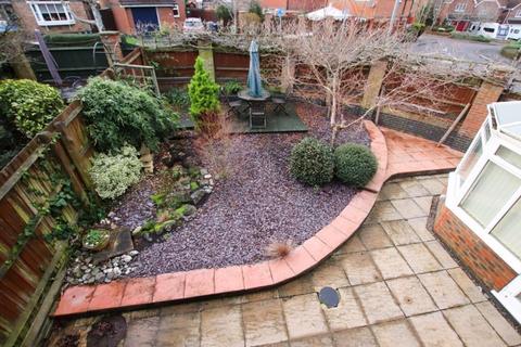 1 Alum Close, Trowbridge, BA14 7HD