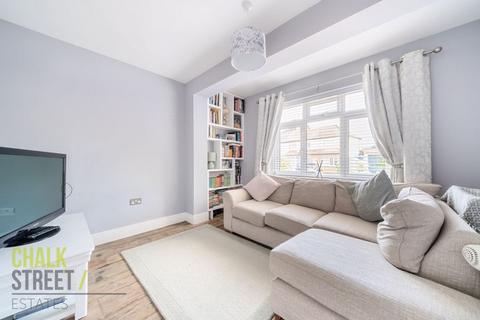 18 Hardley Crescent, Hornchurch, RM11 2EL