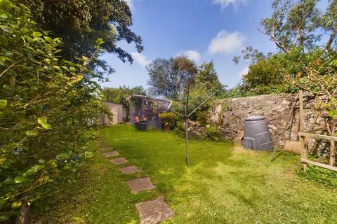 23 Roskear, Camborne, TR14 8DG