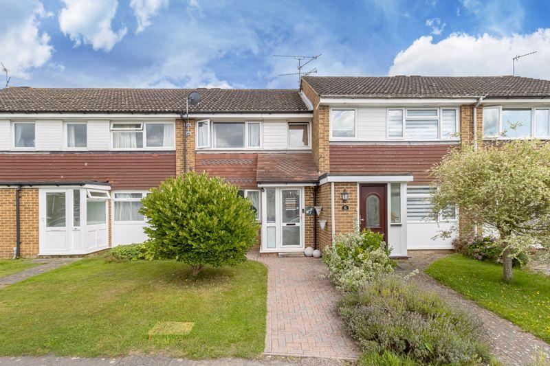 Beech Road, Horsham 3 bed terraced house for sale £375,000