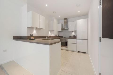 2 bedroom flat to rent, Juniper Drive, London SW18