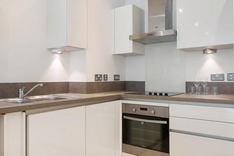 2 bedroom flat to rent, Juniper Drive, London SW18