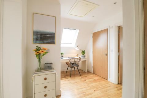 10, Green Reef, 10 Drummond Road, Bournemouth, BH1 4DS