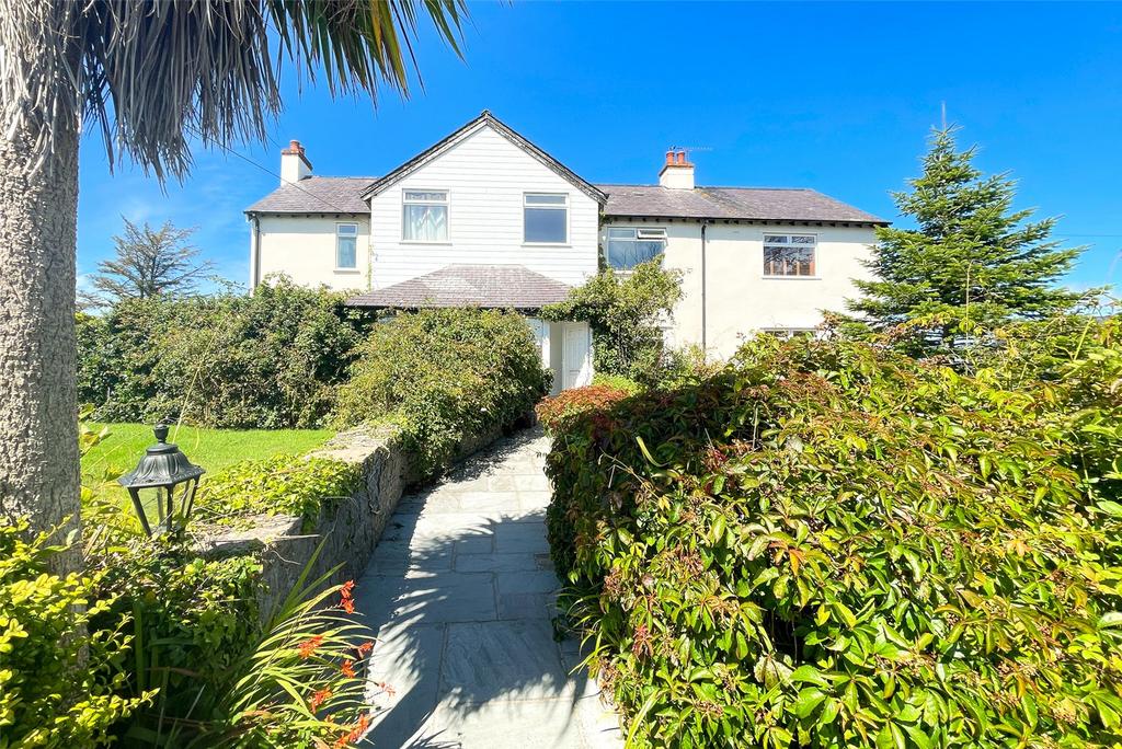 Four Mile Bridge, Holyhead, Isle of Anglesey, LL65 4 bed detached house