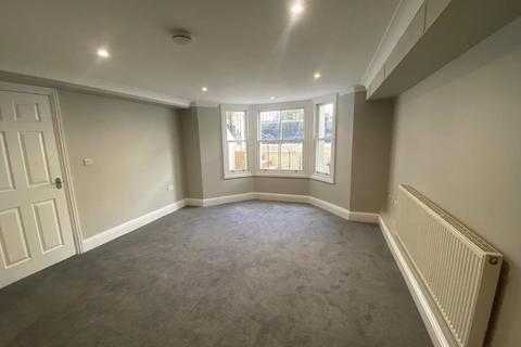 1 bedroom apartment to rent, Cobham Street, Gravesend, Kent, DA11