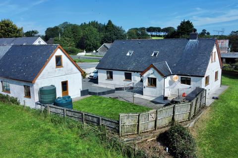 6 bedroom bungalow for sale, Cwmsychpant, Llanybydder, SA40