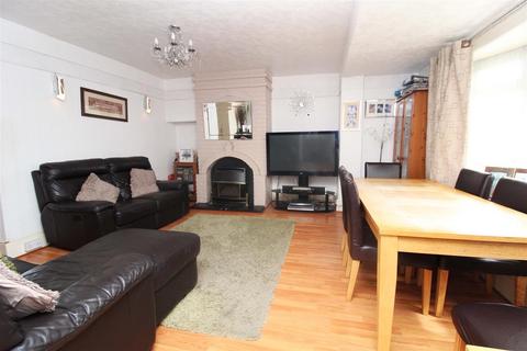 1 Kelso Road, Carshalton, SM5 1AP
