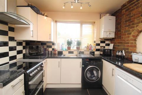1 Kelso Road, Carshalton, SM5 1AP