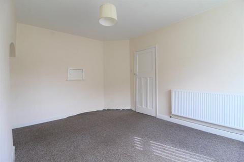 3 bedroom semi-detached house to rent - Scrivelsby Gardens, Beeston, Nottingham, NG9 5HJ