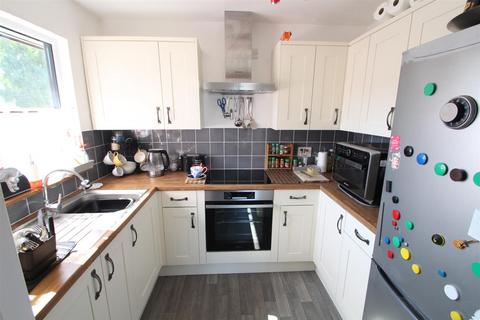 2 bedroom retirement property for sale - Hilltop Close, Rayleigh