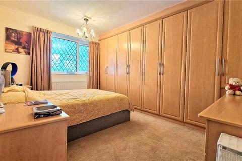 2 bedroom bungalow for sale, Middleton Park Road, Leeds, West Yorkshire