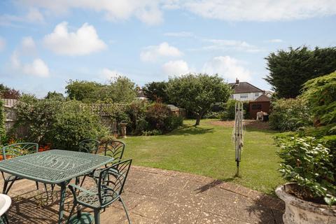 92 Bradstock Road, Epsom, KT17 2LG