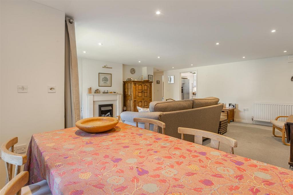 A26 - 1 Elizabethan House, Totnes - 230811.jpg