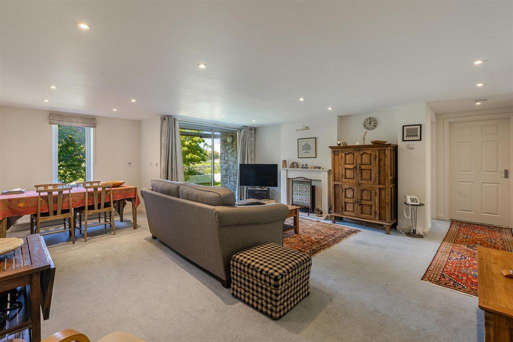 A23 - 1 Elizabethan House, Totnes - 230811.jpg
