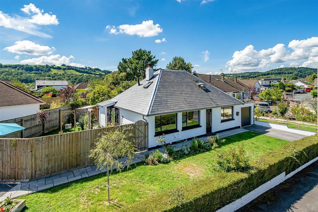 Summerhill Crescent, Liverton 3 bed bungalow for sale £550,000