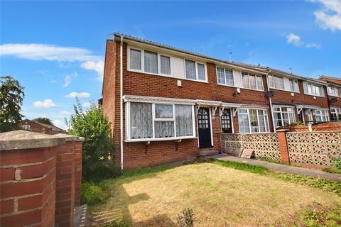 3 bedroom end of terrace house for sale, Cedar Close, Leeds, West Yorkshire