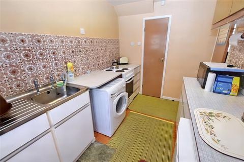 3 bedroom end of terrace house for sale, Cedar Close, Leeds, West Yorkshire