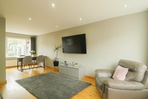 35 Barker Place, Leeds, LS13 4BU