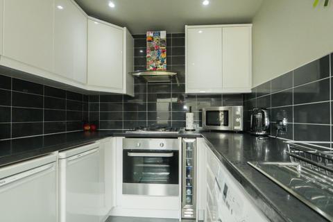35 Barker Place, Leeds, LS13 4BU