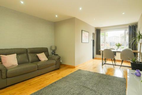 35 Barker Place, Leeds, LS13 4BU