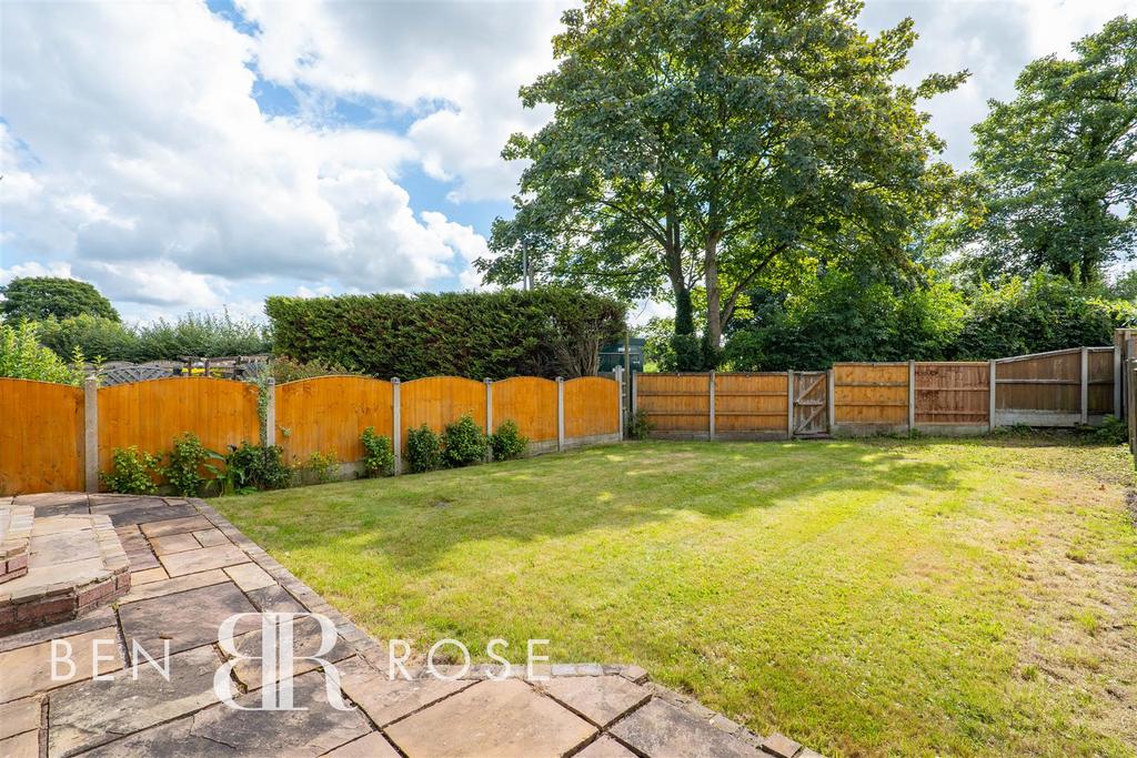 Yarrow Close, Croston, Leyland 3 bed detached house £390,000