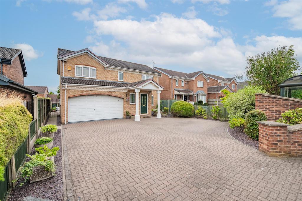 St. Lawrence Road, Chesterfield S42 4 bed detached house for sale £415,000