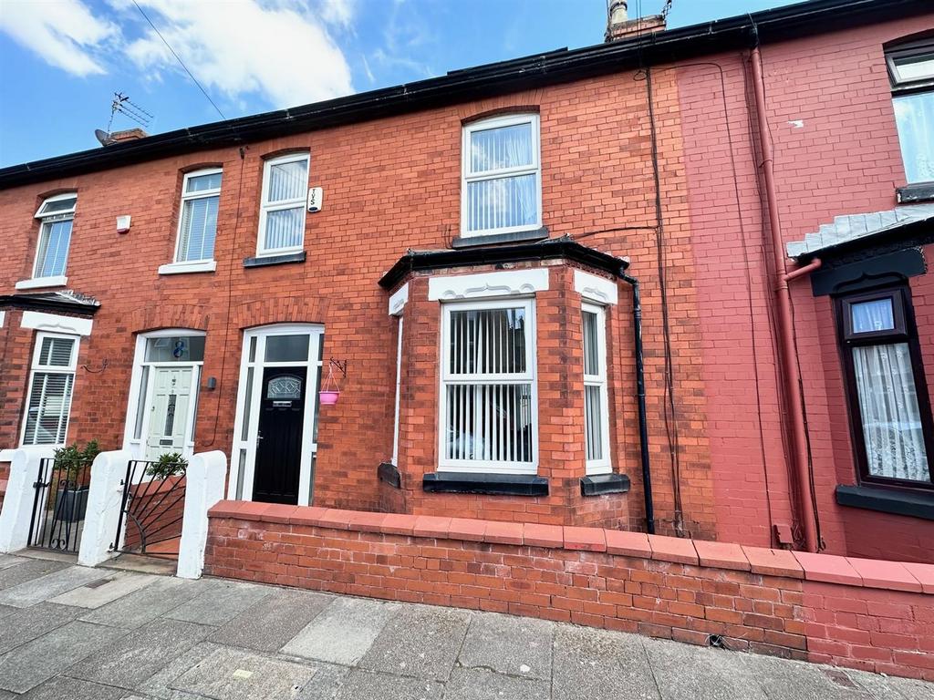 Gordon Avenue, Waterloo, Liverpool 3 bed terraced house £975 pcm (£