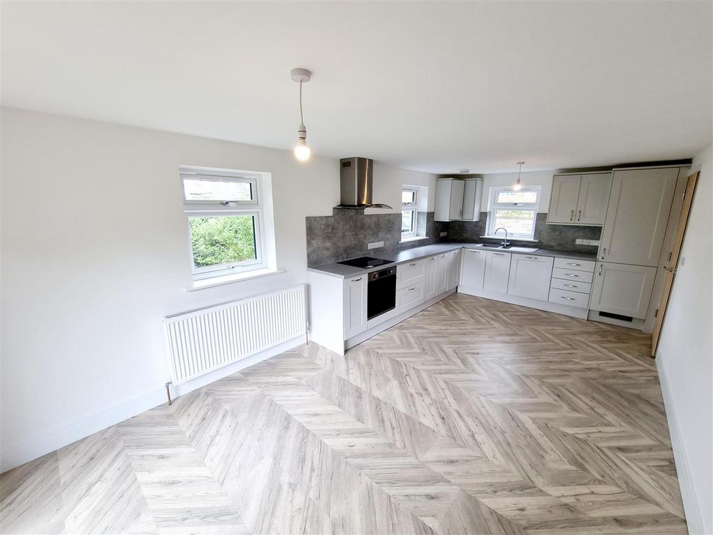 Kitchen & Dining Room