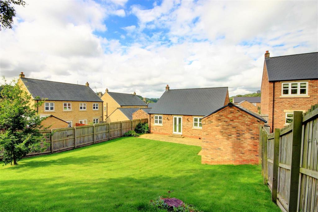 Convent Close, Richmond 2 bed detached bungalow for sale £350,000