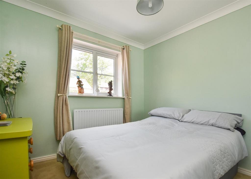 4 Hazelmere Drive - Bedroom 2.jpg