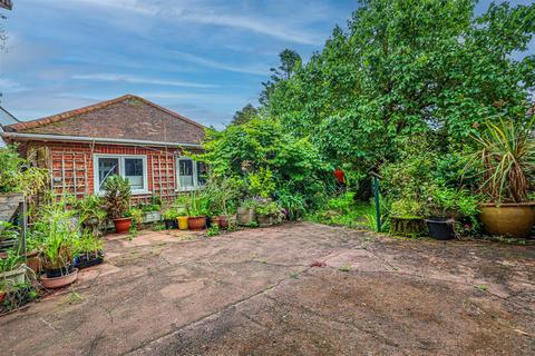 4 bedroom house for sale - Chipperfield Road, Kings Langley, WD4