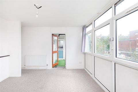 3 bedroom flat for sale - Beckwith House, Wadeson Street, London