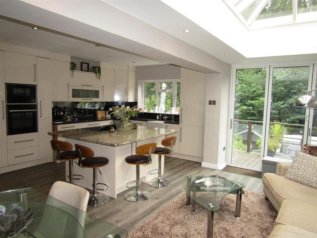 Dorset Crescent, Harrogate 3 bed house £600,000