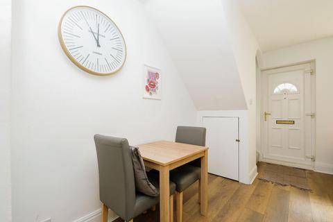 7 Queens Road, Knaresborough, HG5 0AT