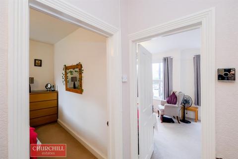 37 Winns Avenue, Walthamstow, London, E17 5HD