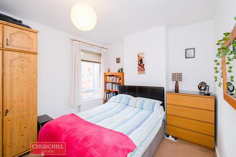 37 Winns Avenue, Walthamstow, London, E17 5HD