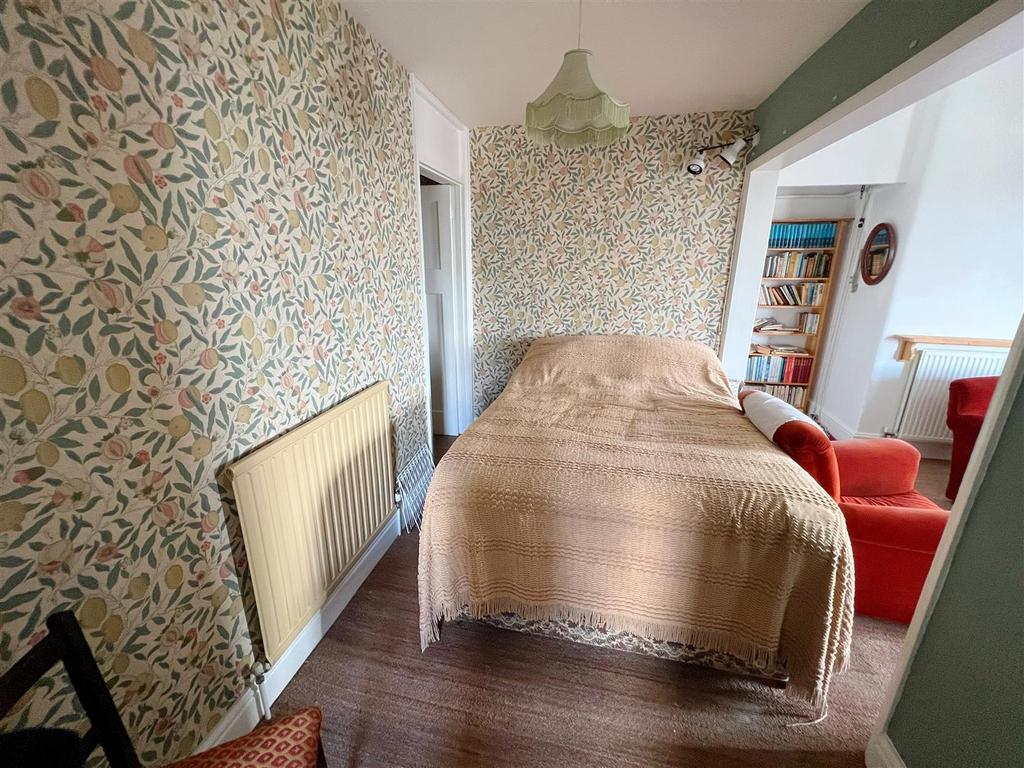 Bedroom.JPG