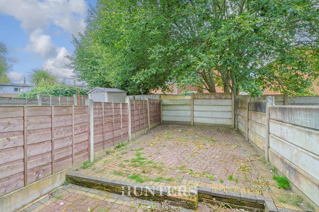 Littlehills Close (15).jpg