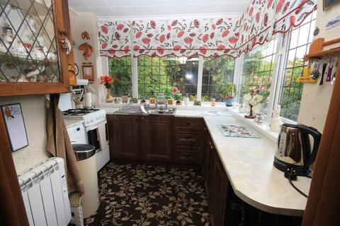 37 Moorside Road, Bradford, BD2 2HB
