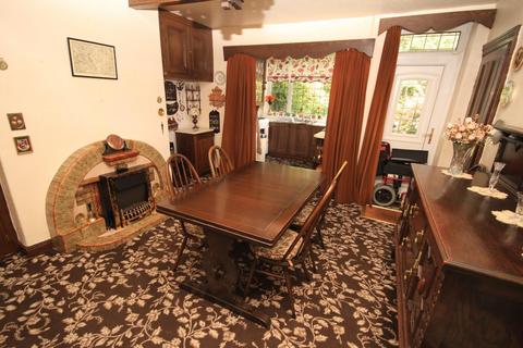37 Moorside Road, Bradford, BD2 2HB