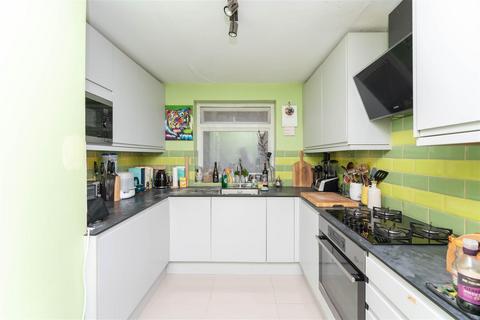 1 bedroom apartment for sale - Azalea Close, London