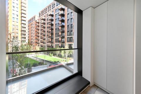 2 bedroom apartment to rent, Westmark Tower, 1 Newcastle Place, London