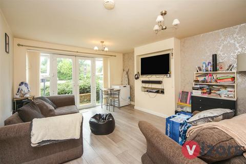 56 Gloucester Close, Redditch, B97 6AH