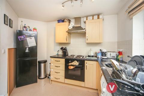 56 Gloucester Close, Redditch, B97 6AH