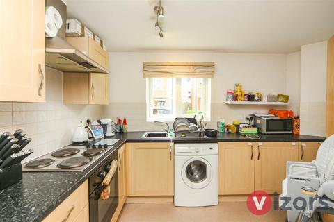 56 Gloucester Close, Redditch, B97 6AH