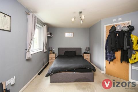 56 Gloucester Close, Redditch, B97 6AH