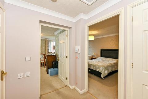 1 bedroom retirement property for sale - Byron Court, Stockbridge Road, Chichester